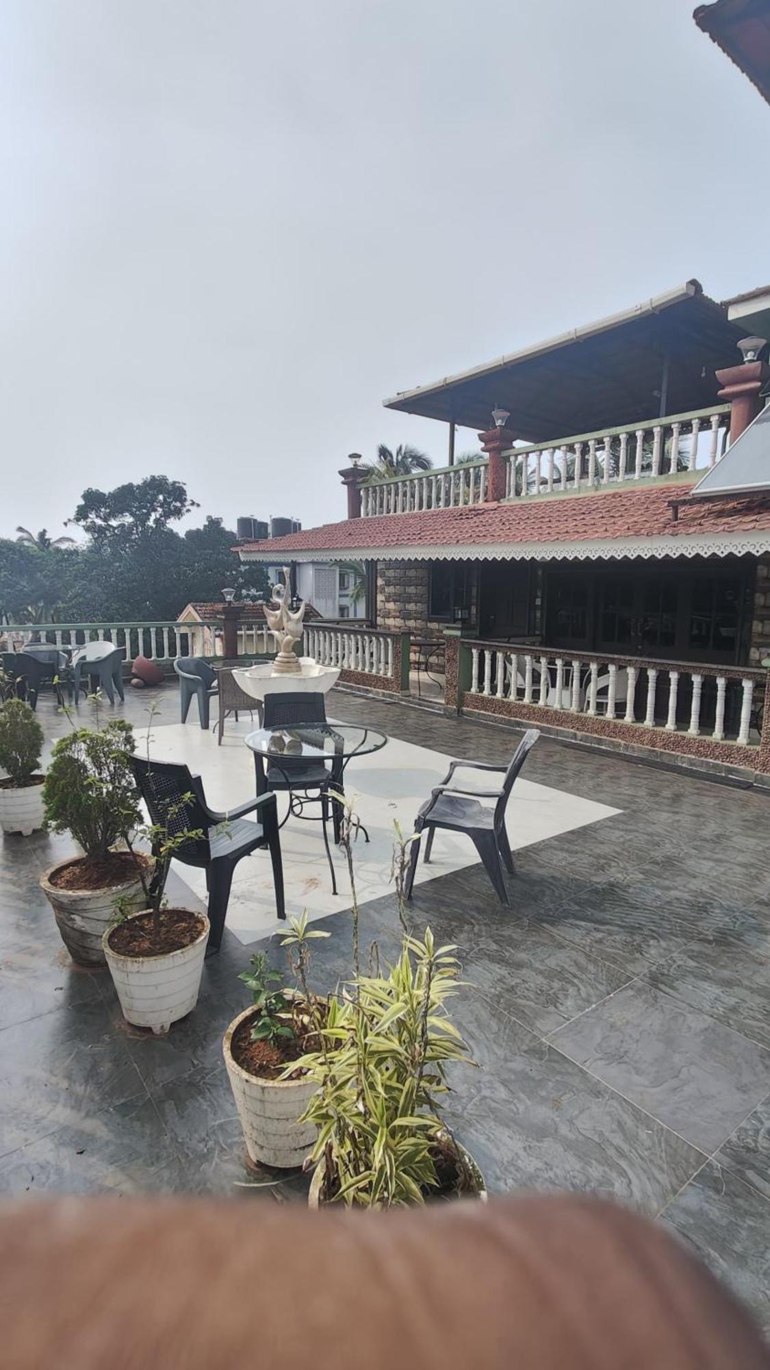 Vihaan Inn Guest House Calangute Ngoại thất bức ảnh